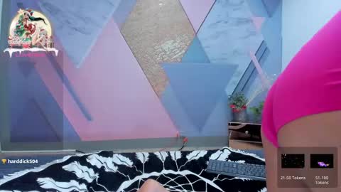 Snapshot of cintiagreyx chatting on February 12, 2025, 2:32 pm CINTIA online show from February 12, 2025, 2:32 pm