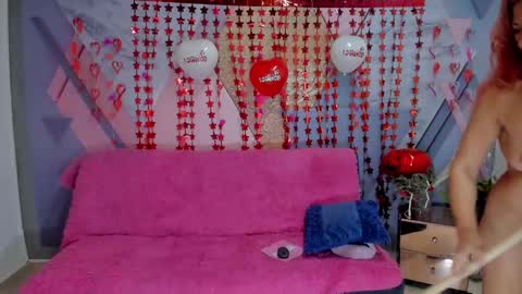 Snapshot of cintiagreyx chatting on February 14, 2025, 5:57 pm CINTIA online show from February 14, 2025, 5:57 pm