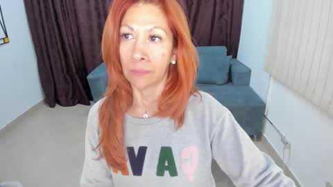 Snapshot of cintiagreyx chatting on September 14, 2025, 12:04 pm CINTIA online show from September 14, 2025, 12:04 pm