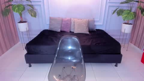  CINTIA  online show from March 10, 2026, 11:37 am