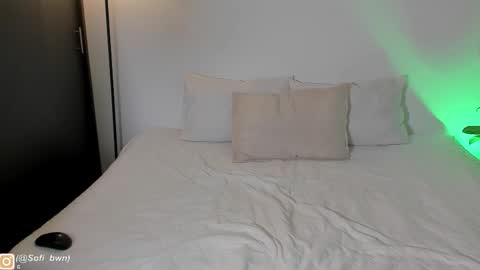 Sofia OF    online show from December 5, 2025, 7:43 pm