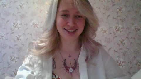 citrusblissss online show from March 9, 2025, 11:36 am