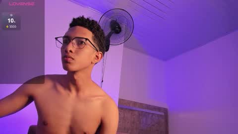 cj_davis1 online show from September 14, 2025, 12:37 pm