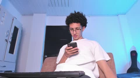 Snapshot of cj_davis1 chatting on May 22, 2026, 2:30 am cj_davis1 online show from May 22, 2026, 2:30 am