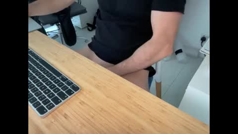 cjamie online show from January 14, 2025, 10:27 am