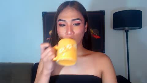 Snapshot of cjhotfucker chatting on February 7, 2025, 1:25 am CJ online show from February 7, 2025, 1:25 am