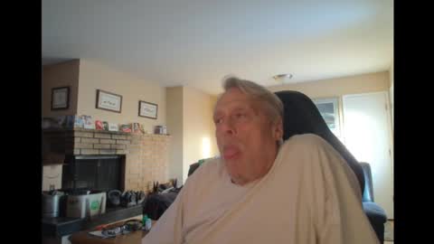 Snapshot of cjscout chatting on February 2, 2025, 12:40 am cjscout online show from February 2, 2025, 12:40 am