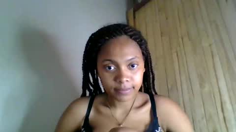 ckamilla45 online show from October 3, 2025, 4:09 am