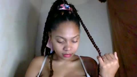 ckamilla45 online show from December 17, 2025, 4:18 am