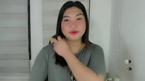 CLAIRE online show from March 4, 2025, 3:00 am