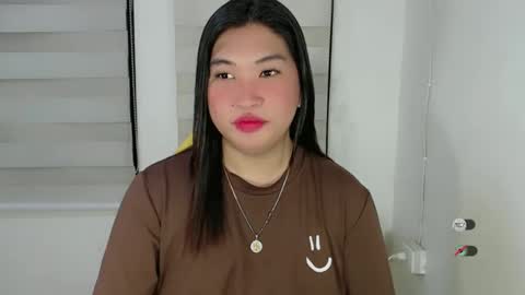 CLAIRE online show from March 11, 2025, 5:27 am