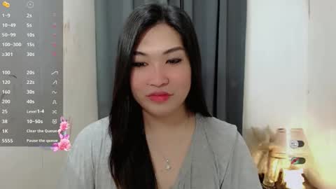 CLAIRE online show from November 17, 2025, 4:40 am