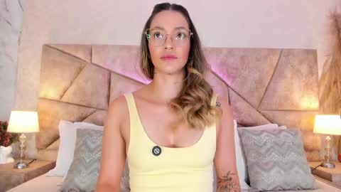 Clara del mar online show from June 7, 2026, 9:24 am