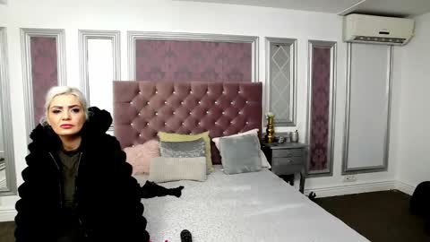 Clara online show from December 1, 2024, 10:21 pm