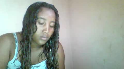 Clarah0123 online show from March 8, 2025, 7:38 am