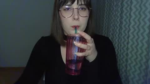 Clara online show from March 18, 2026, 7:06 pm