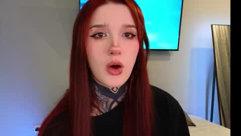 Snapshot of clarewoods chatting on February 10, 2026, 8:46 pm Sophie online show from February 10, 2026, 8:46 pm