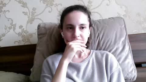 Clara online show from June 8, 2026, 12:16 pm