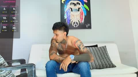 Snapshot of clark__ken chatting on January 13, 2025, 9:42 pm Juanpaindependent model online show from January 13, 2025, 9:42 pm