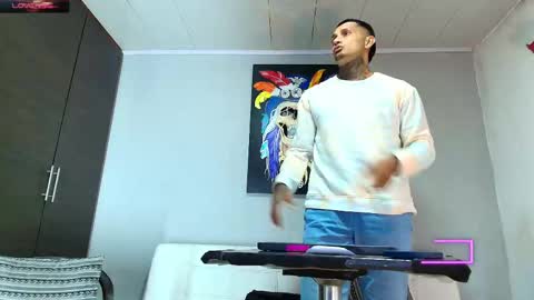 Snapshot of clark__ken chatting on February 15, 2025, 1:05 pm Juanpaindependent model online show from February 15, 2025, 1:05 pm