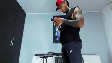 Snapshot of clark__ken chatting on March 11, 2025, 12:17 pm Juanpaindependent model online show from March 11, 2025, 12:17 pm