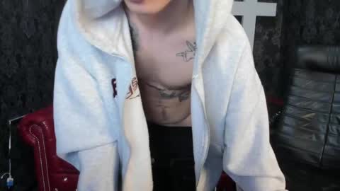 Clark online show from April 16, 2026, 9:39 pm