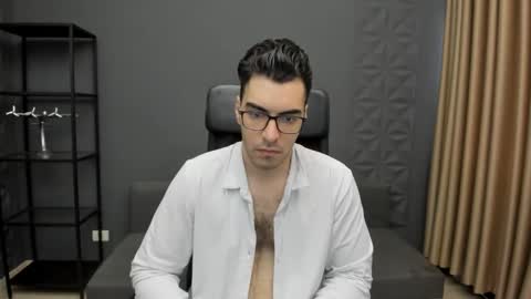 Snapshot of clarkslade chatting on October 16, 2025, 10:27 am ClarkSlade online show from October 16, 2025, 10:27 am