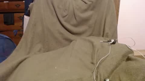 Snapshot of classac83 chatting on February 2, 2025, 5:10 am Classac83 online show from February 2, 2025, 5:10 am