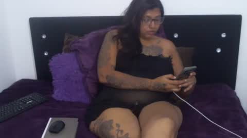 claudine valencia online show from December 14, 2025, 7:18 pm