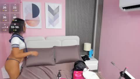 clauwdeen  wolf online show from April 12, 2026, 7:41 pm