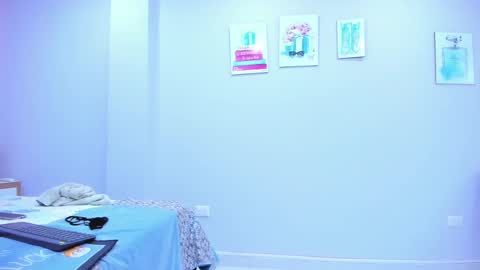 Clayr online show from February 12, 2025, 8:29 pm