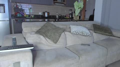 claytonburgues online show from January 11, 2025, 3:34 am