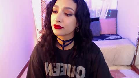 Cleo  online show from September 19, 2025, 10:54 pm