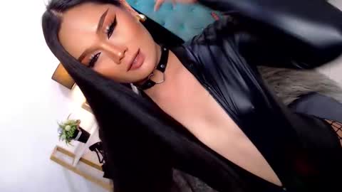 Cleo online show from March 26, 2026, 11:21 pm