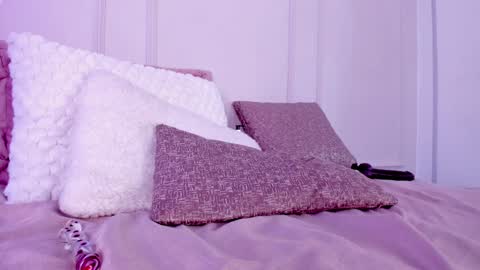 . Cleo Jhonson . online show from January 29, 2025, 7:57 am