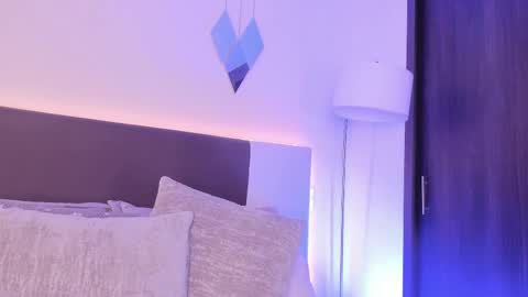 . Cleo Jhonson . online show from March 3, 2025, 12:48 am