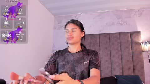 Cleopatra online show from December 31, 2024, 6:57 pm