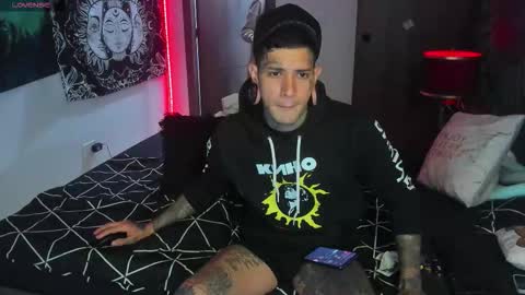 cleo y maikol online show from November 17, 2025, 6:08 am