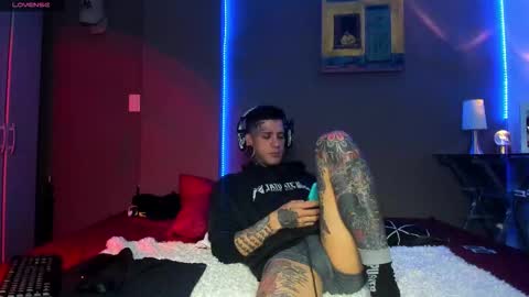 cleo y maikol online show from March 22, 2026, 1:09 am