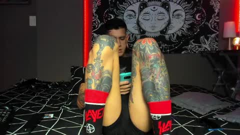 cleo y maikol online show from April 3, 2026, 1:36 am