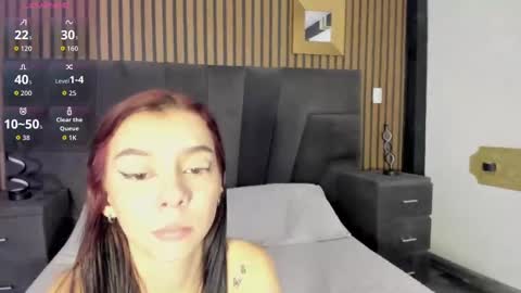 cleowhite_ online show from September 20, 2025, 4:02 am