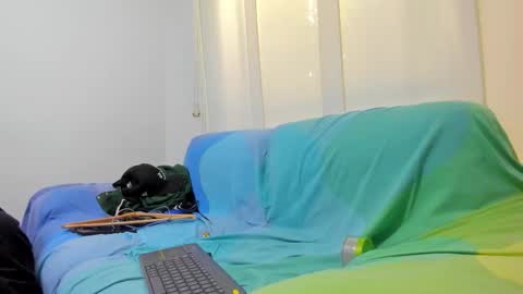 cleowhite_ online show from October 21, 2025, 7:03 pm