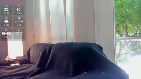 cleowhite_ online show from October 30, 2025, 7:58 pm