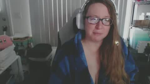 Kate online show from February 12, 2025, 6:51 pm