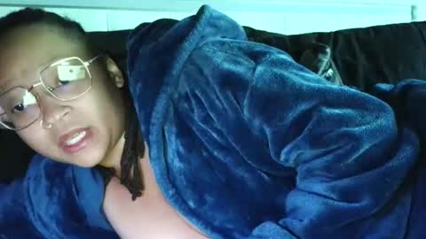 High Queen Clio online show from December 2, 2025, 2:23 pm