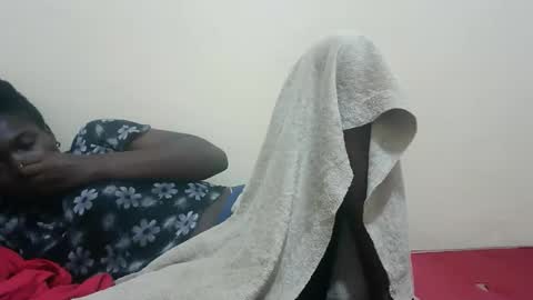 clity_creamer online show from September 18, 2025, 12:01 am