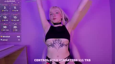 Snapshot of cloe_five chatting on March 5, 2025, 12:49 am CLOE online show from March 5, 2025, 12:49 am