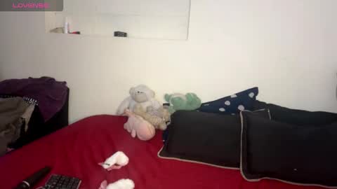 Snapshot of cloe_five chatting on October 20, 2025, 9:26 pm CLOE online show from October 20, 2025, 9:26 pm