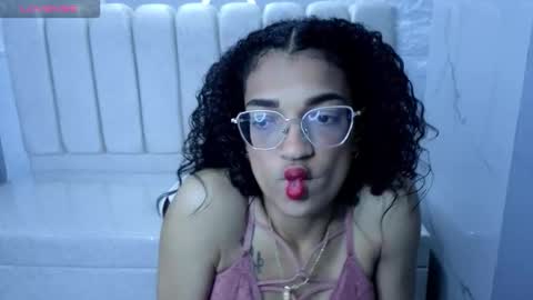 Snapshot of cloe_tx_ chatting on October 12, 2025, 2:43 am cloee online show from October 12, 2025, 2:43 am