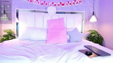 Cloe Harp  online show from February 13, 2025, 2:42 pm